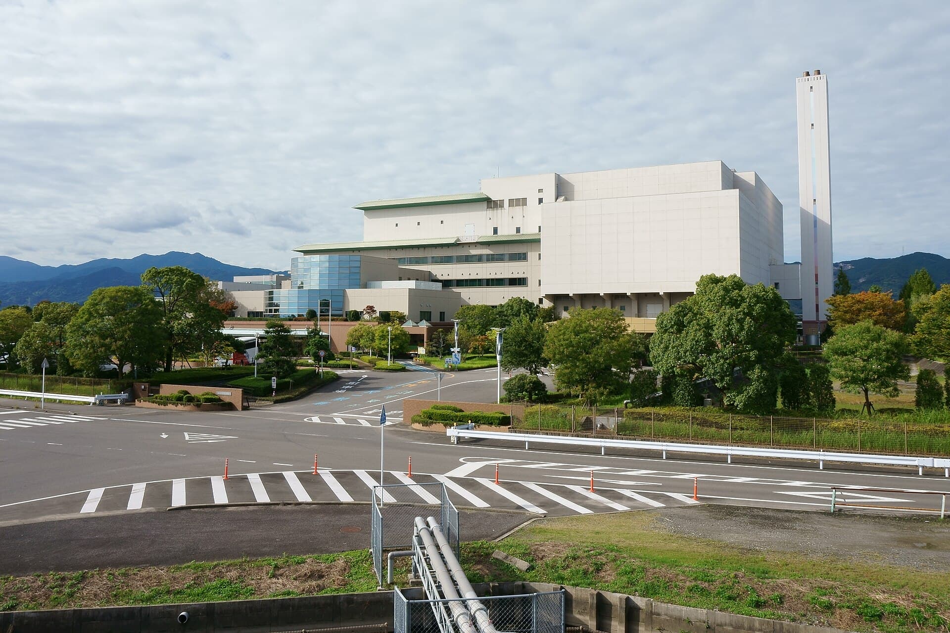 Waste-to-energy plant